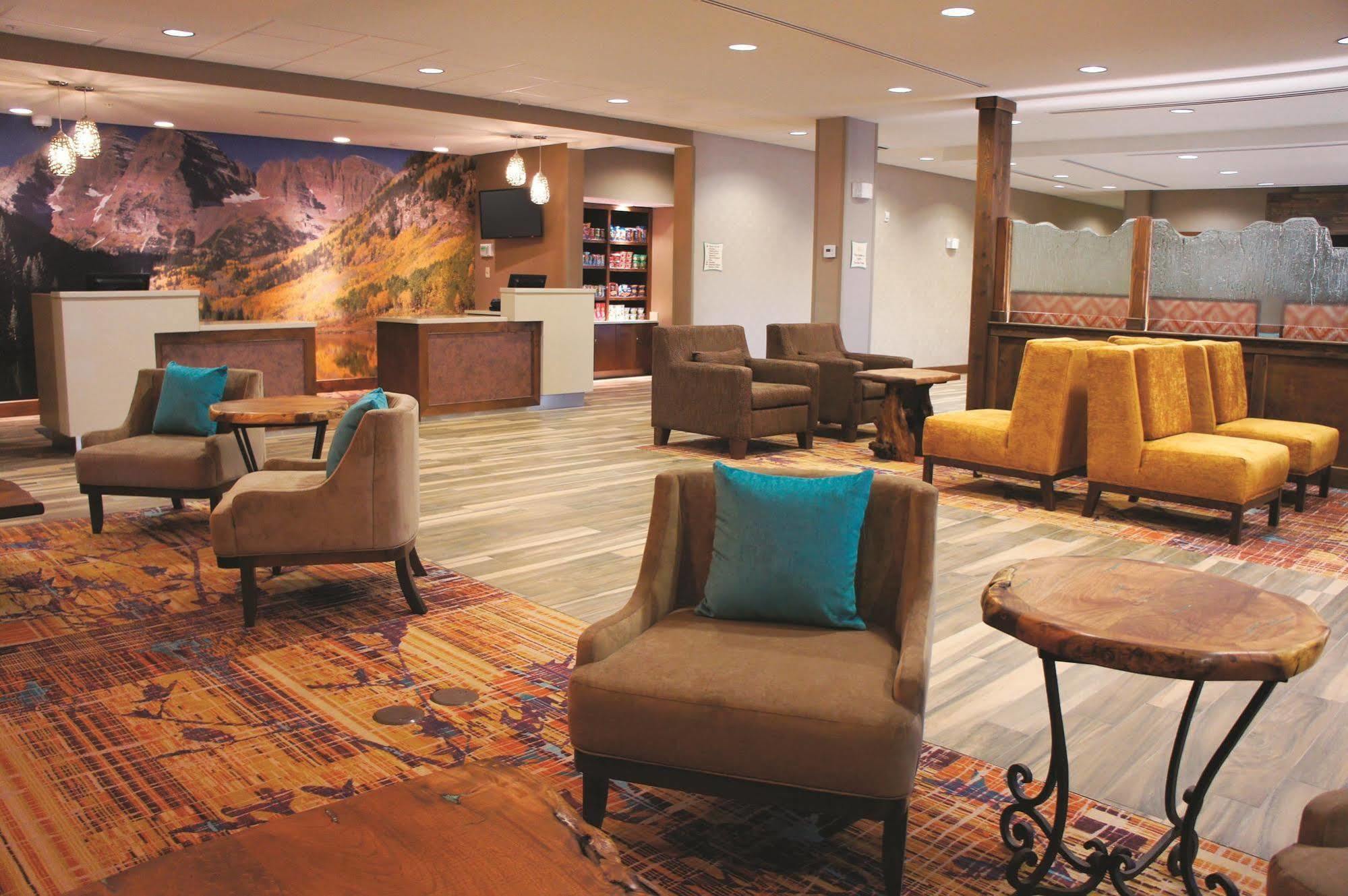 Hotel La Quinta By Wyndham Durango Esterno foto
